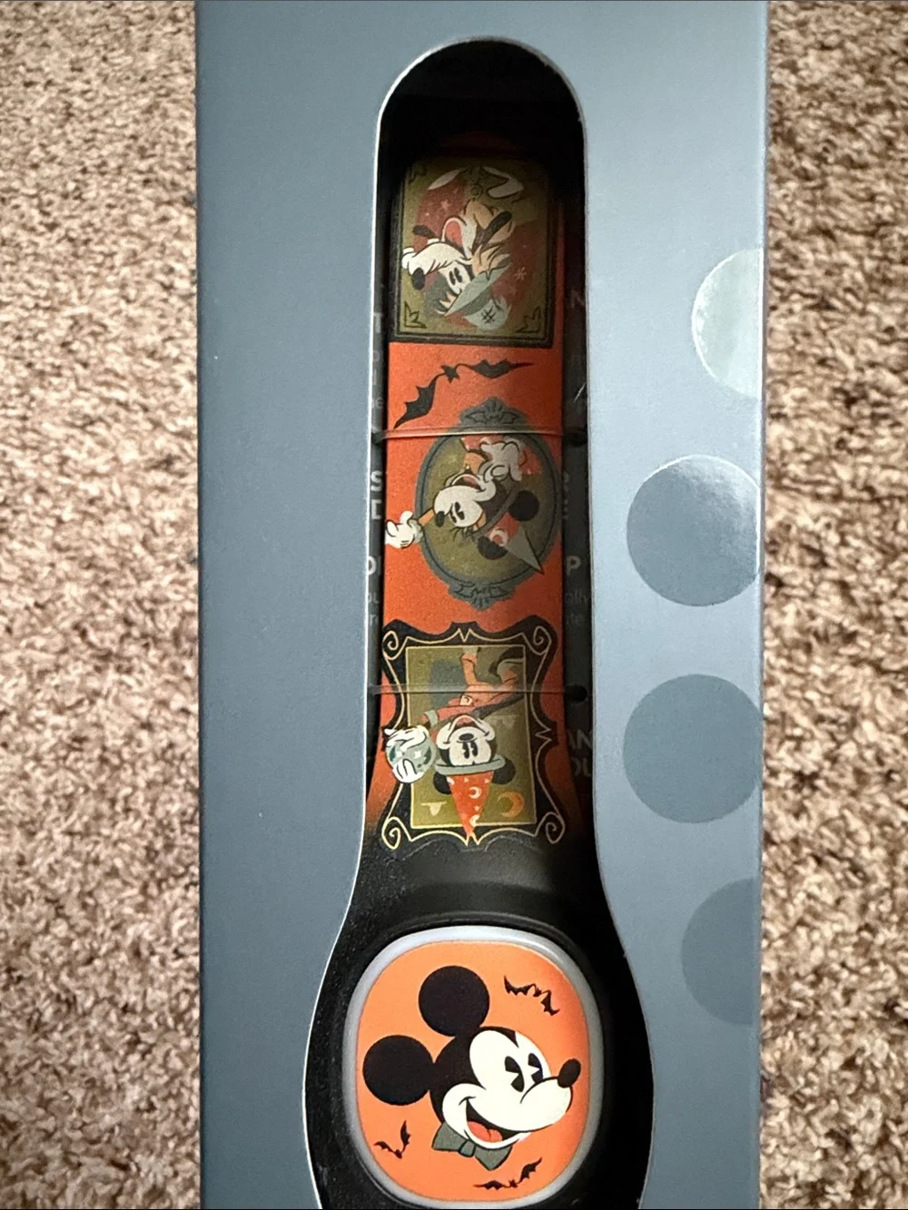 DISNEY PARKS MAGICBAND+ LIMITED RELEASE 2025 MICKEY MOUSE AND FRIENDS HALLOWEEN